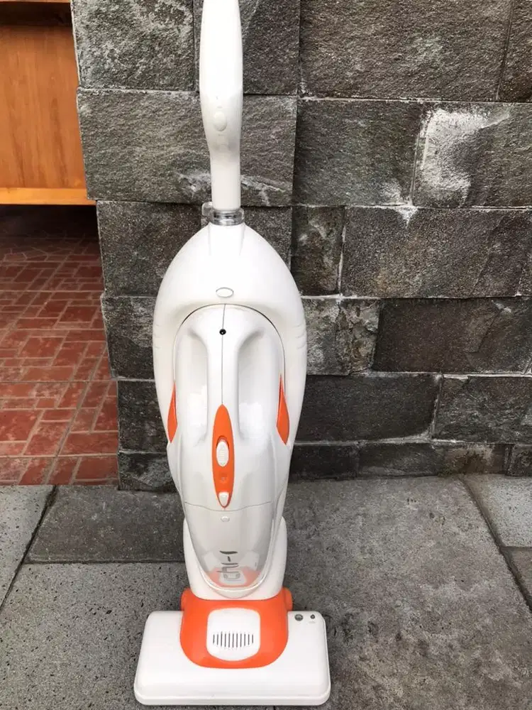 Alat penyedot debu istimewa