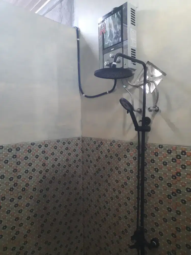 WATER HEATER GAS (PEMANAS AIR BUAT MANDI)