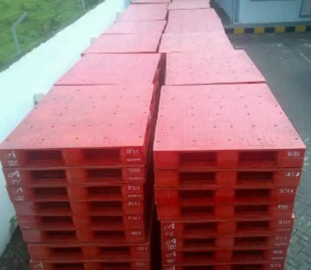 Pallet plastik palet plastik box countainer murah meriah