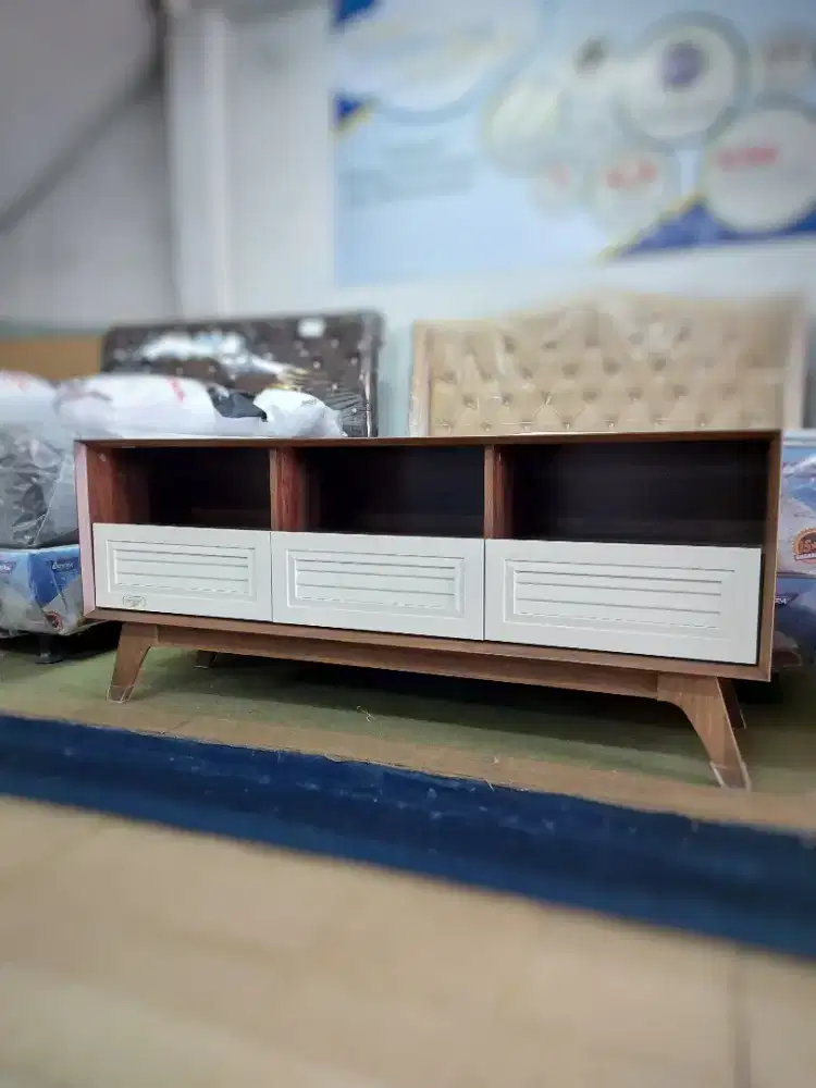 Meja TV Mimimalis 3 Laci Jalusi - Bufet - Buffet - Rak Serbaguna - RSG