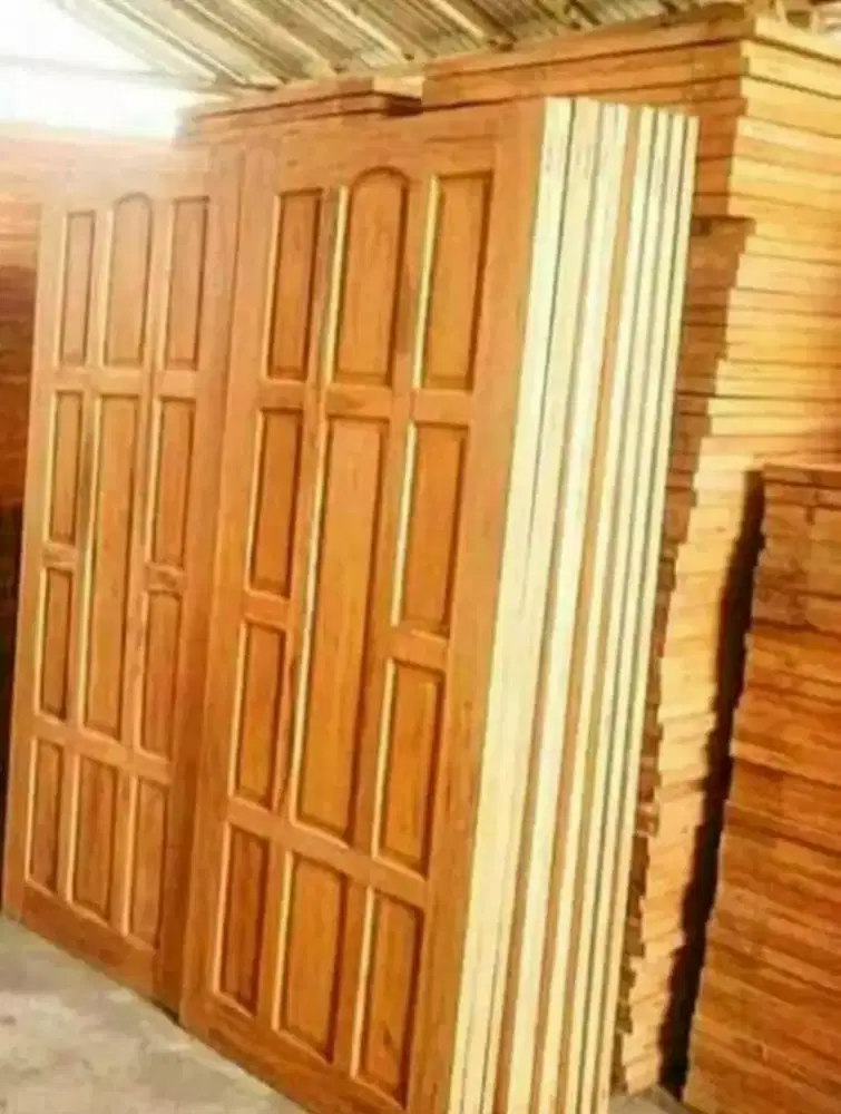 Aneka pintu mahoni dan jati