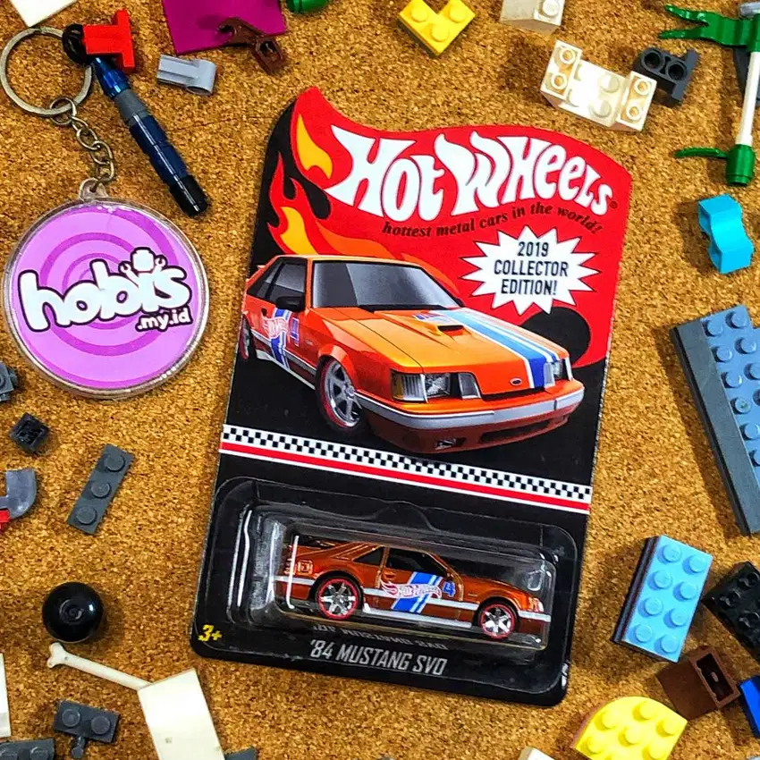 Diecast Hot Wheels Collector Edition 2019 Ford Mustang Orange Mail In