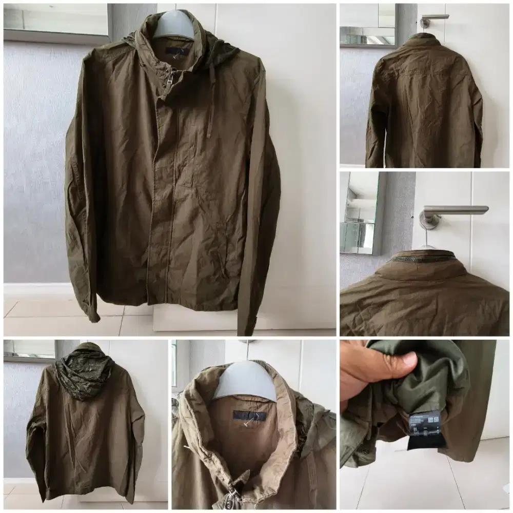 187.  Jacket zipper Uniqlo