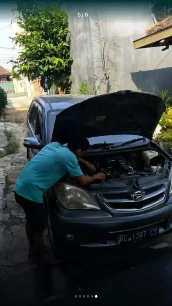 Mekanik mobil panggilan
