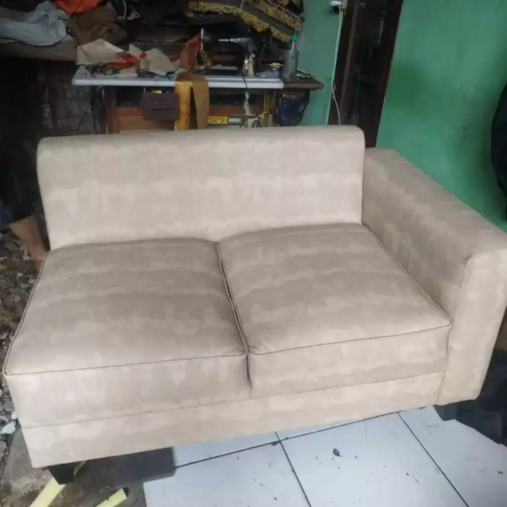 Tukang jok panggilan terdekat