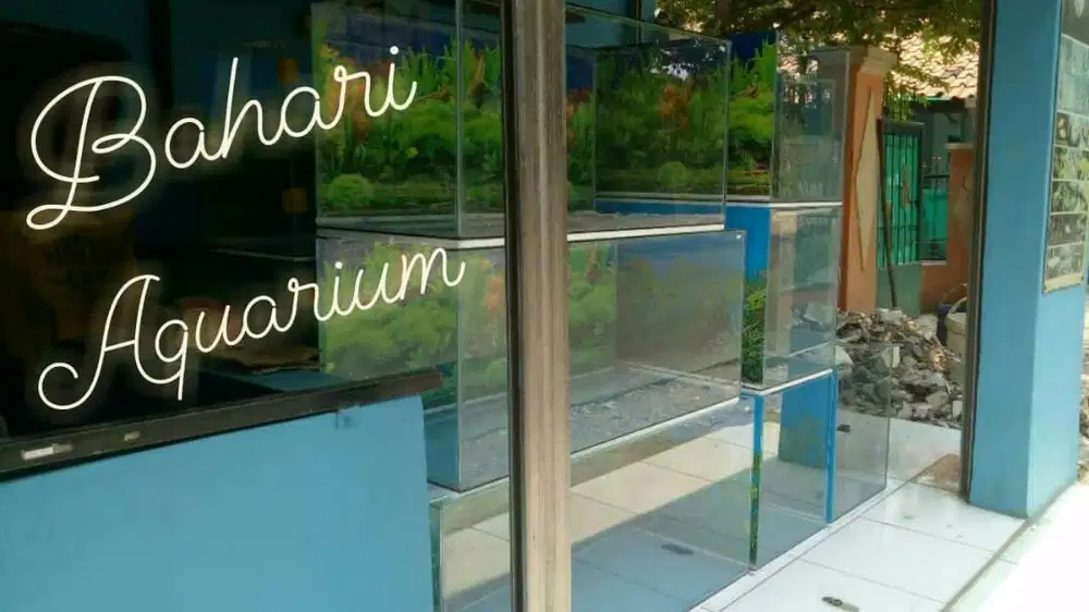 Aquarium ikan hias bahari