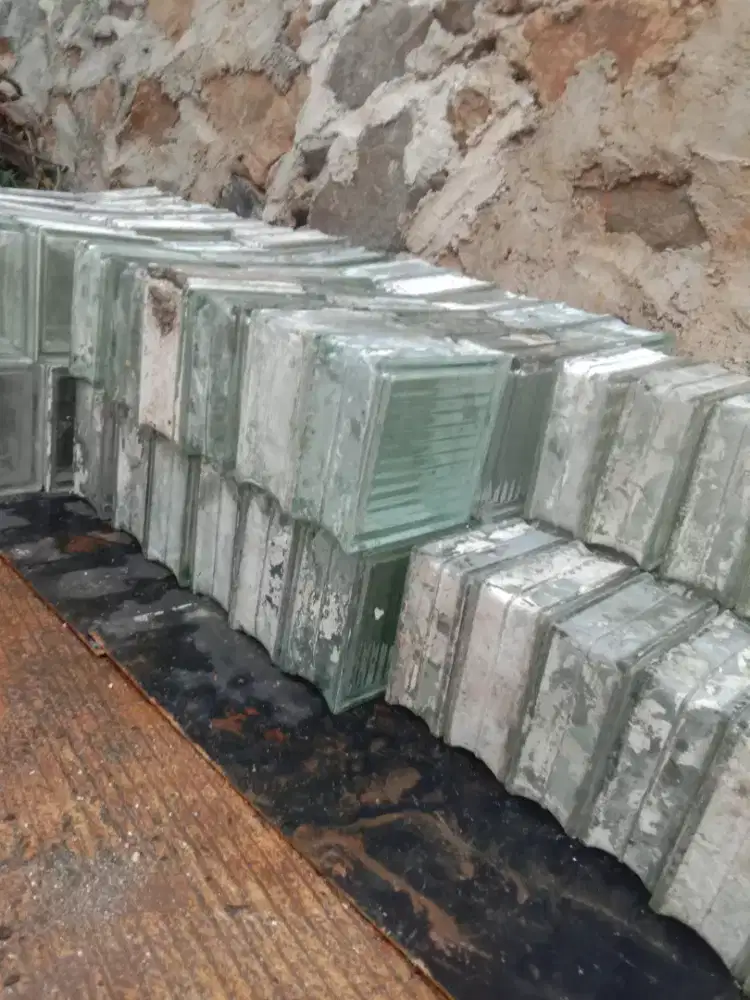 Galas blok bekas 20×20 kaca