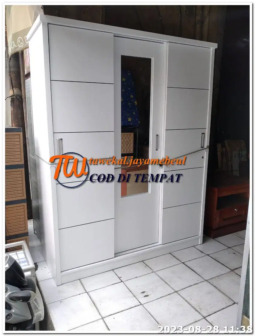 LEMARI PAKAIAN MINIMALIS TIBLOK MODEL PINTU GESER SLIDE PINTU 2 DAN 3