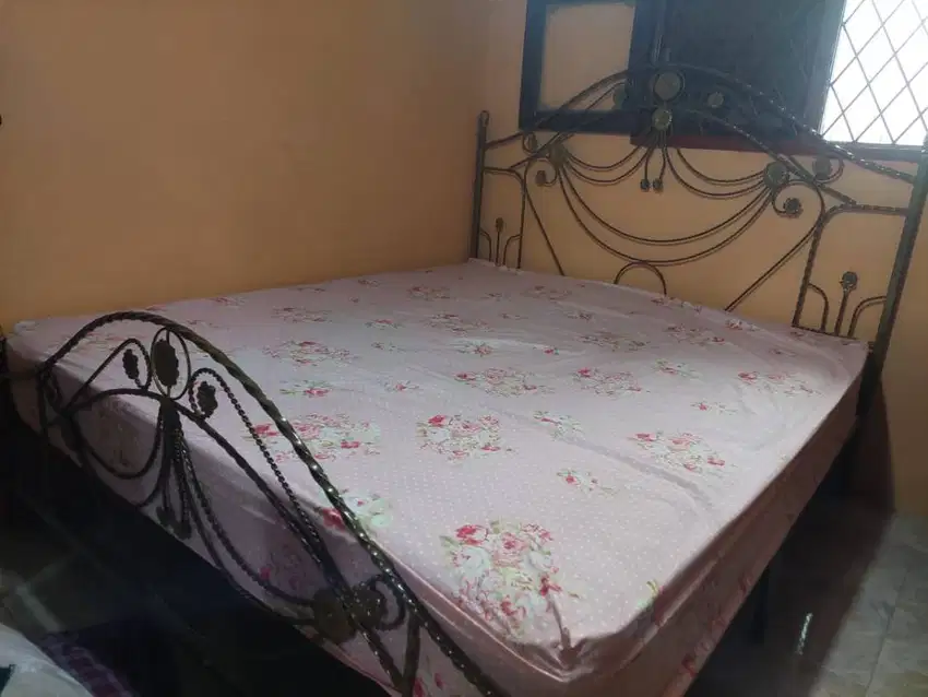 Dijual Tempat Tidur Rangka Besi 6 kaki