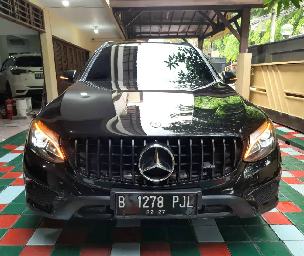 DP 5 juta * MERCY GLC 250 EXECUTIVE 2016. Mobil Bekas 912940807
