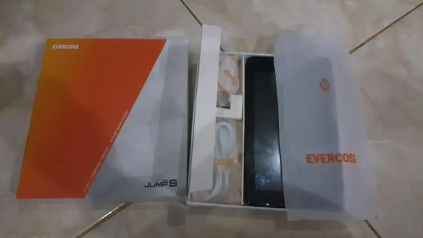 Dijual evercoss Tab jump S original ( jarang terpakai &mulus abis )