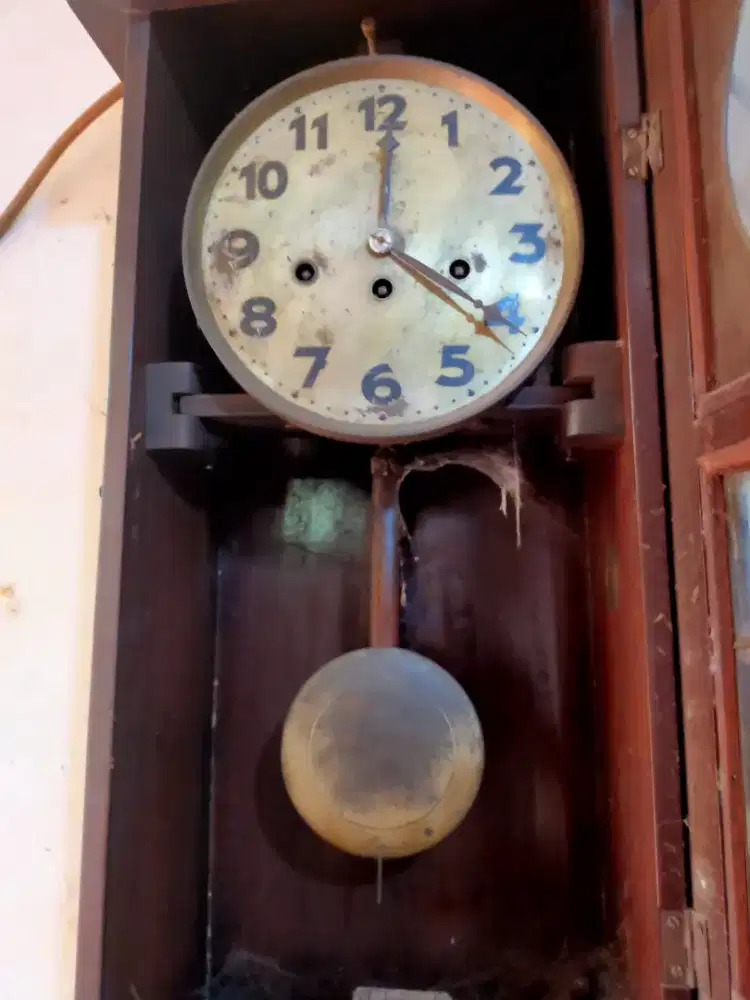 Jam antik merk junghans