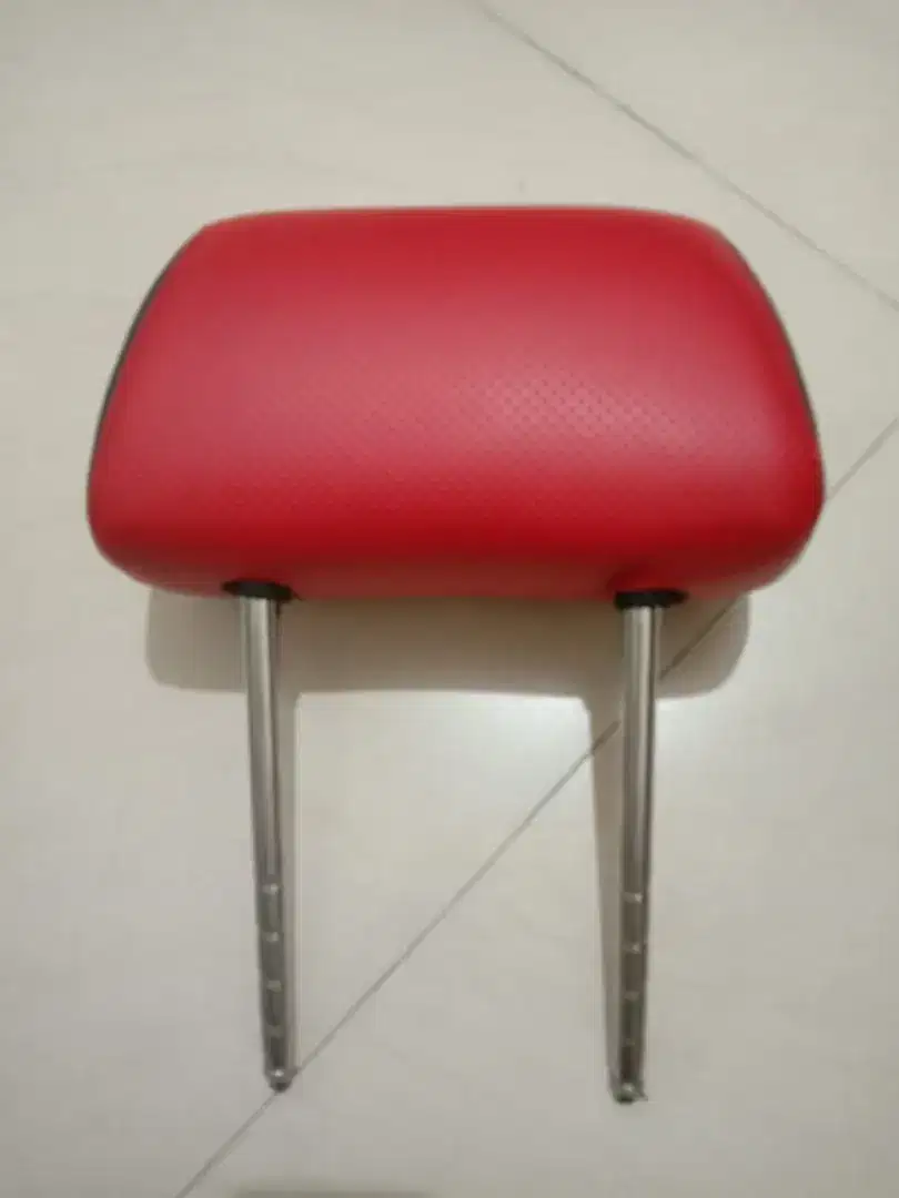 Headrest/sandaran kepala vw beetle