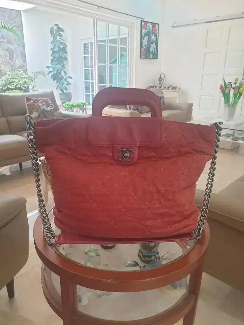 Chanel tote preloved