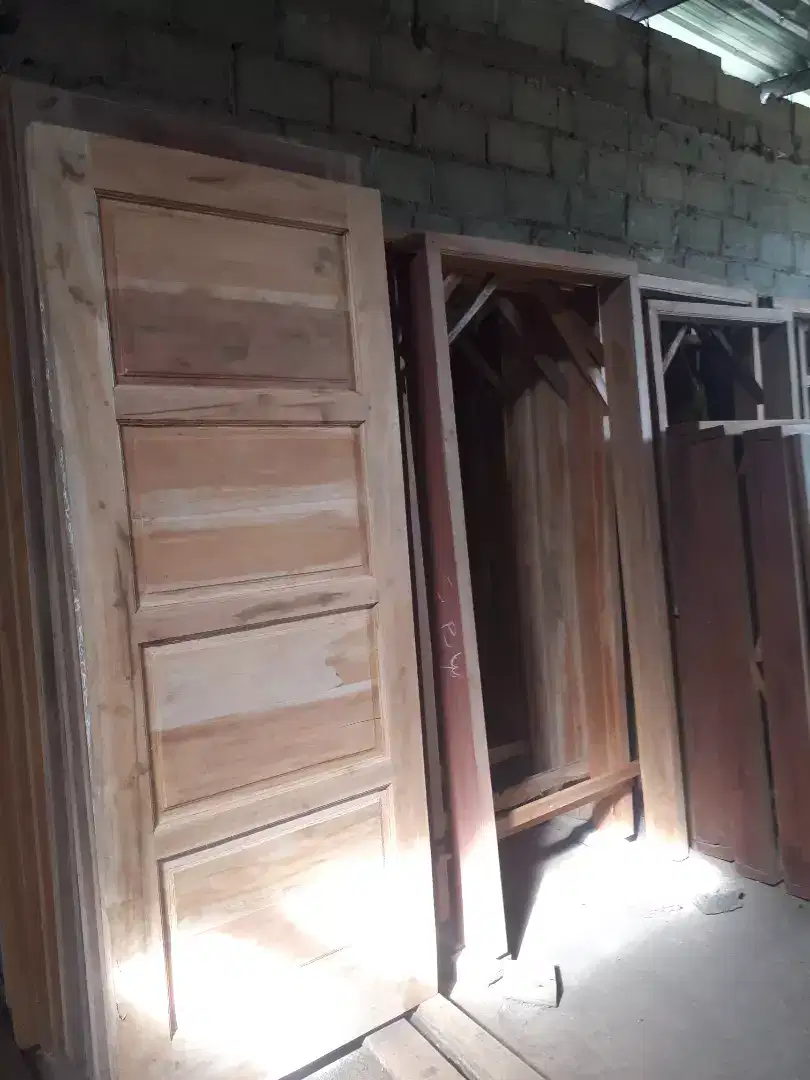 pintu kamar standar