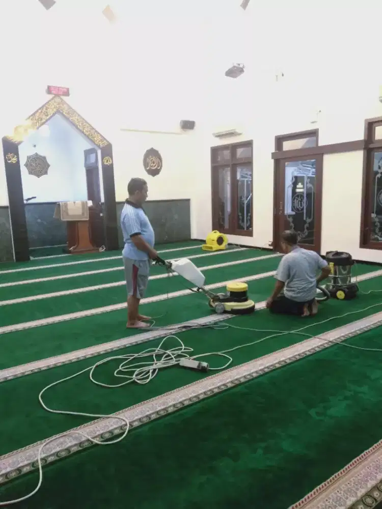 Jasa cuci karpet,sofa,springbed,cleaning service di surabaya.sidoarjo