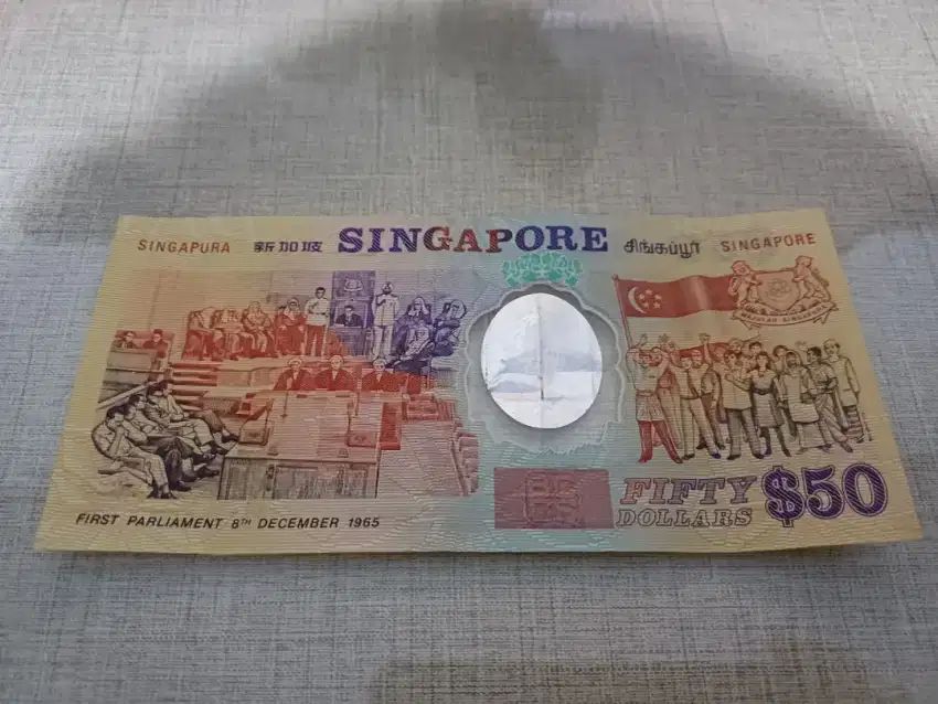 Uang polymer 50 dollar SGD