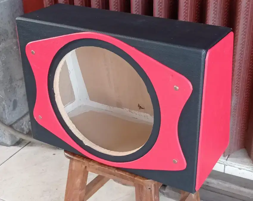 Box Audio kotak warna hitam merah & hitam cream untuk subwoofer, dps