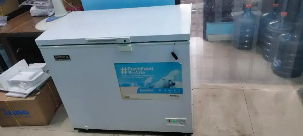 Chest Freezer Box Modena MD 20 W, 205 Liter, 160 Watt, Bandung