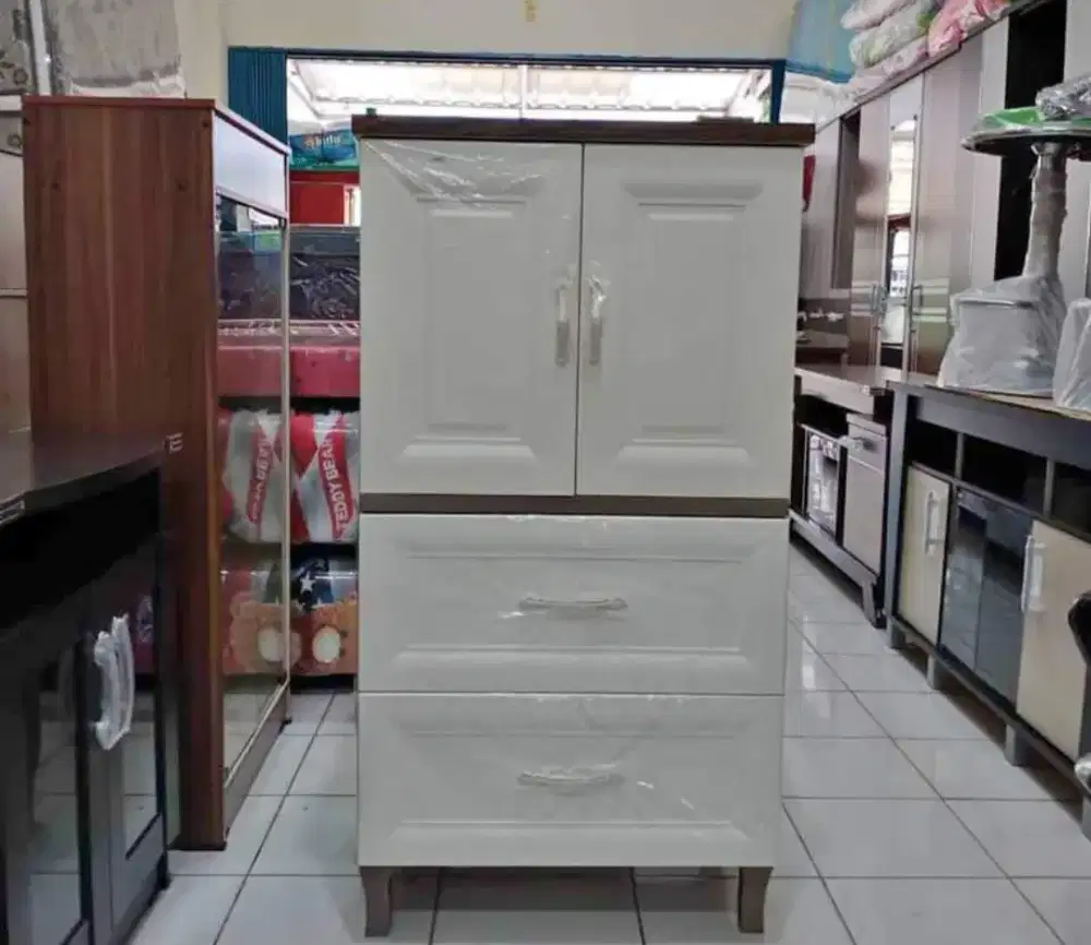Lemari Baju Plastik / Lemari Pakaian Plastik/ Loker Cabinet Plastik 09