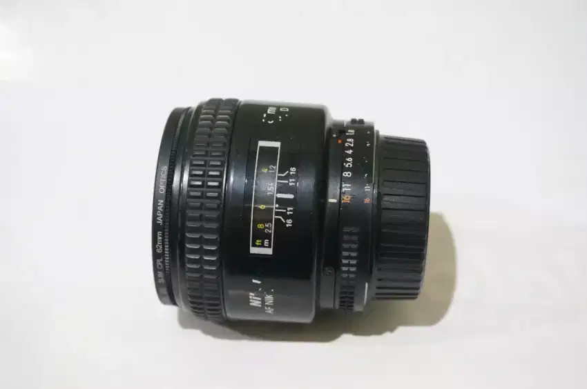 Nikon AF 85 F1.8D