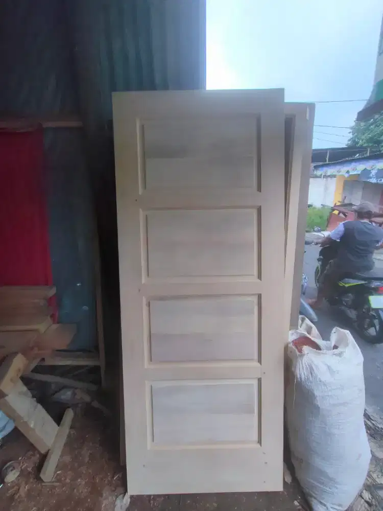 Daun pintu kayu Meranti oven