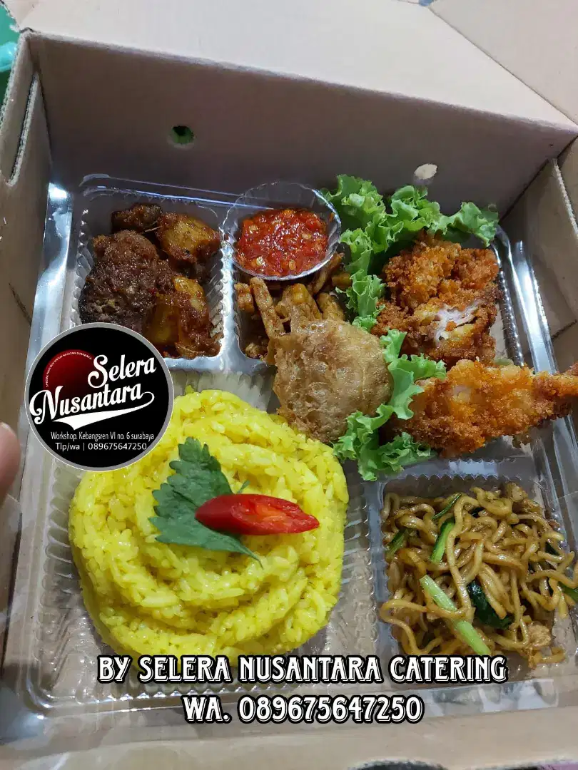 Nasi kuning ayam katsu box