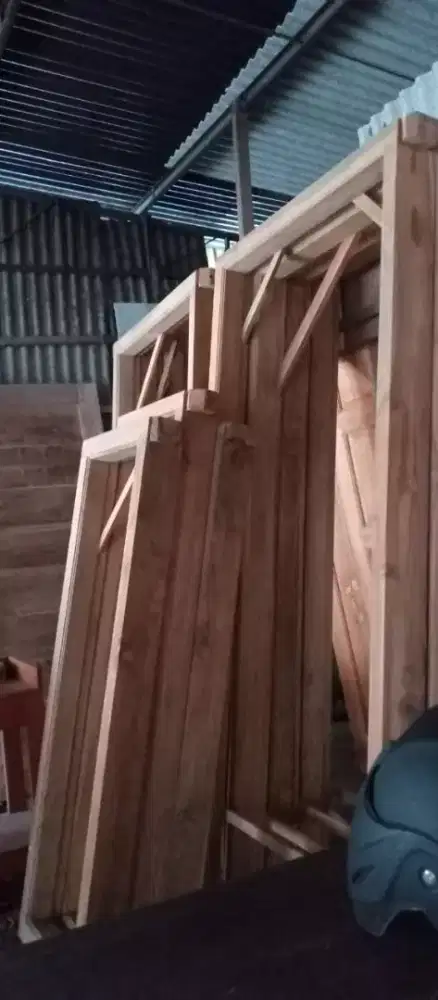 Kusen kusen kayu jati