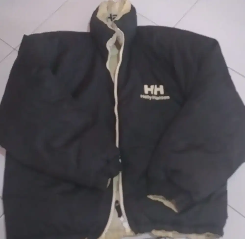 Jaket bermerk mumer