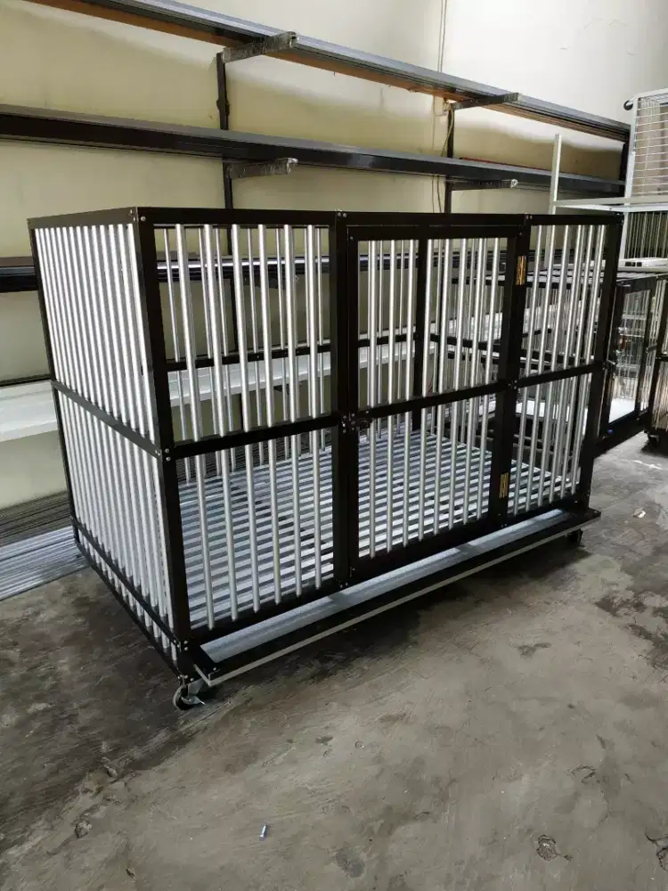 Kandang anjing alumunium
