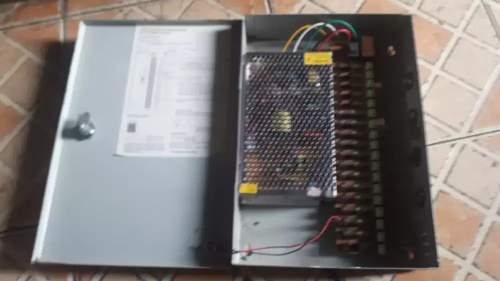 Se bh power supply utk paralel cctv komd hdp mgkn ada yg perlu slhkn