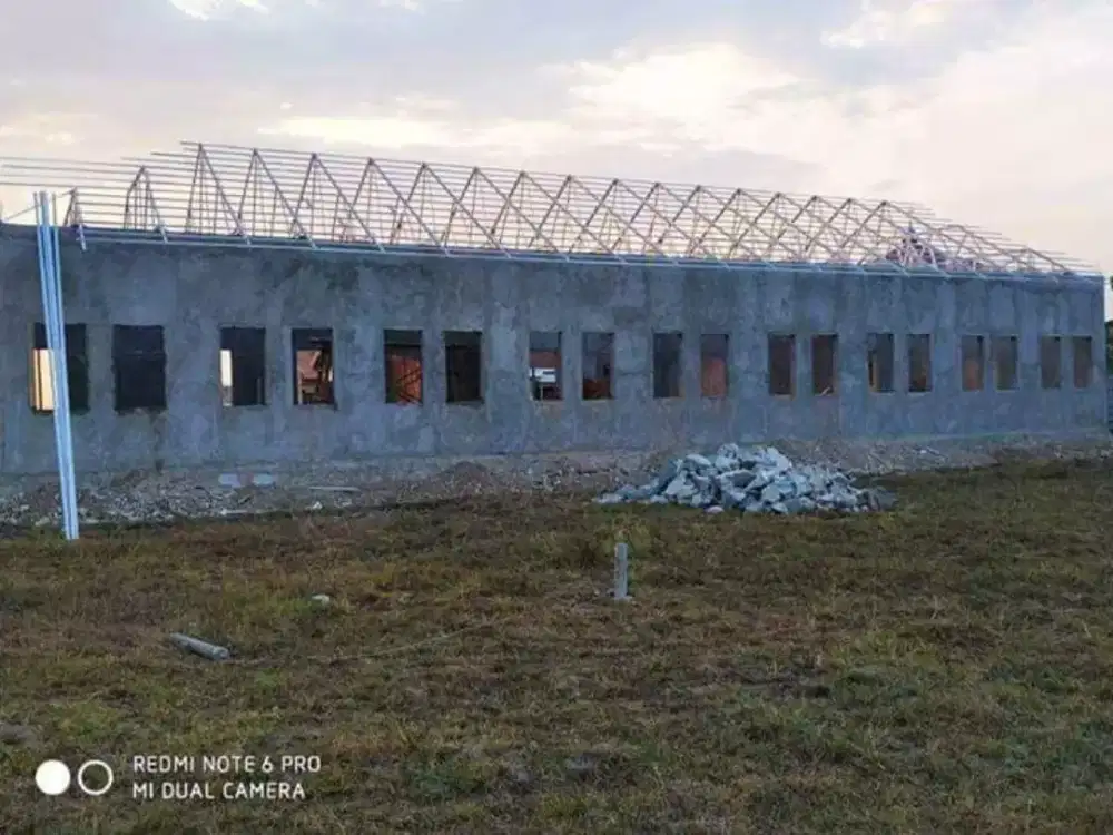 Atap  rumah atau kanopi baja ringan