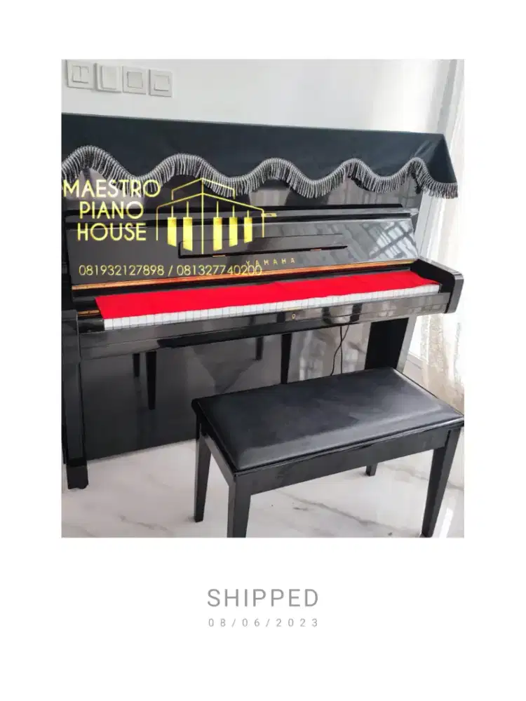 Piano Yamaha UX