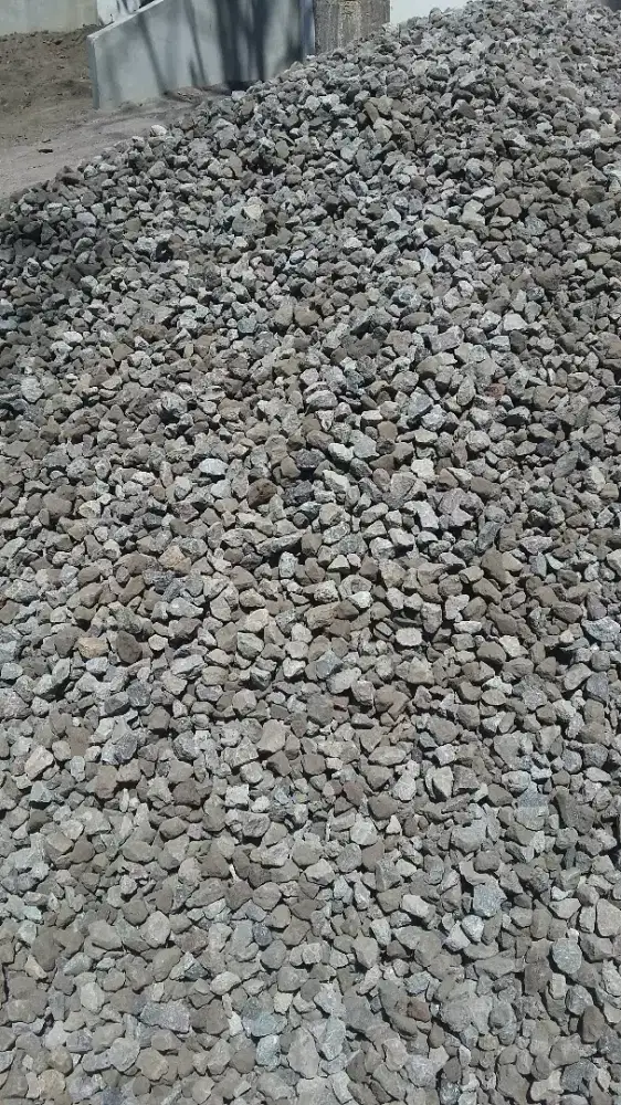 Sedia pasir sirtu koral bata merah dan material bangunan lain nya