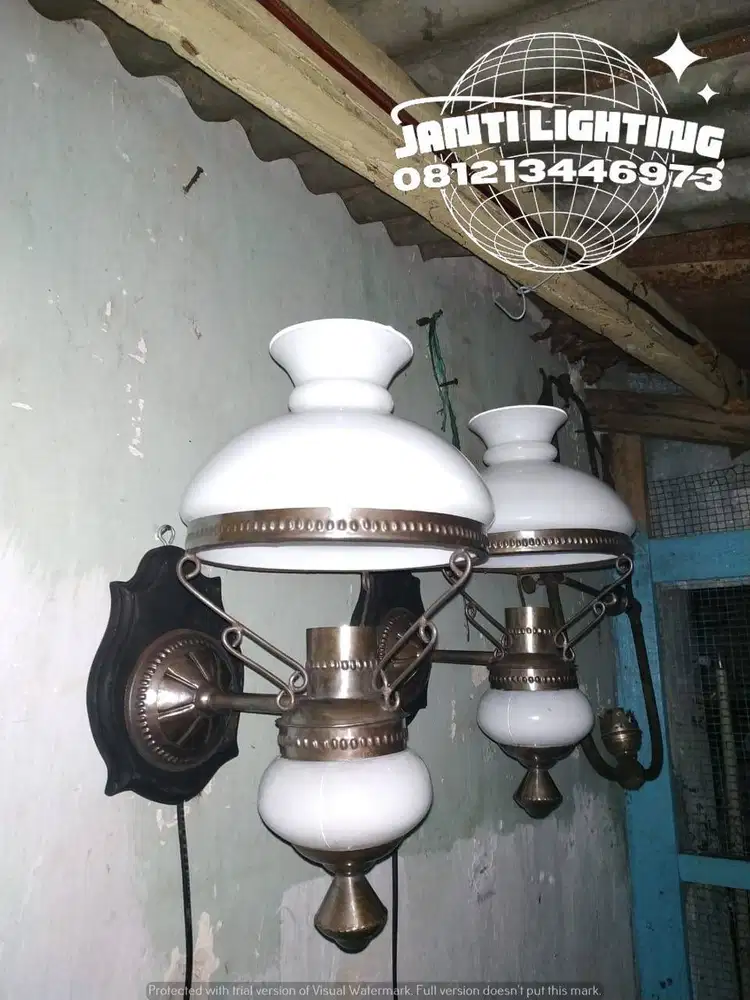 lampu dinding antik kuningan