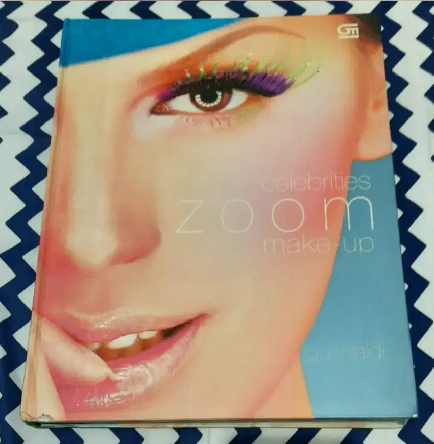 Celebrities zoom makeup by gusnaldi (hard cover)