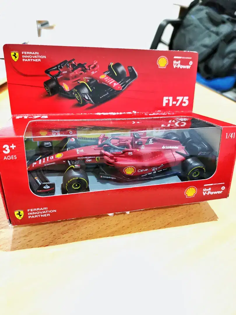 Shell Ferrari Diecast collector Formula 1 F1-75 Limited Edition