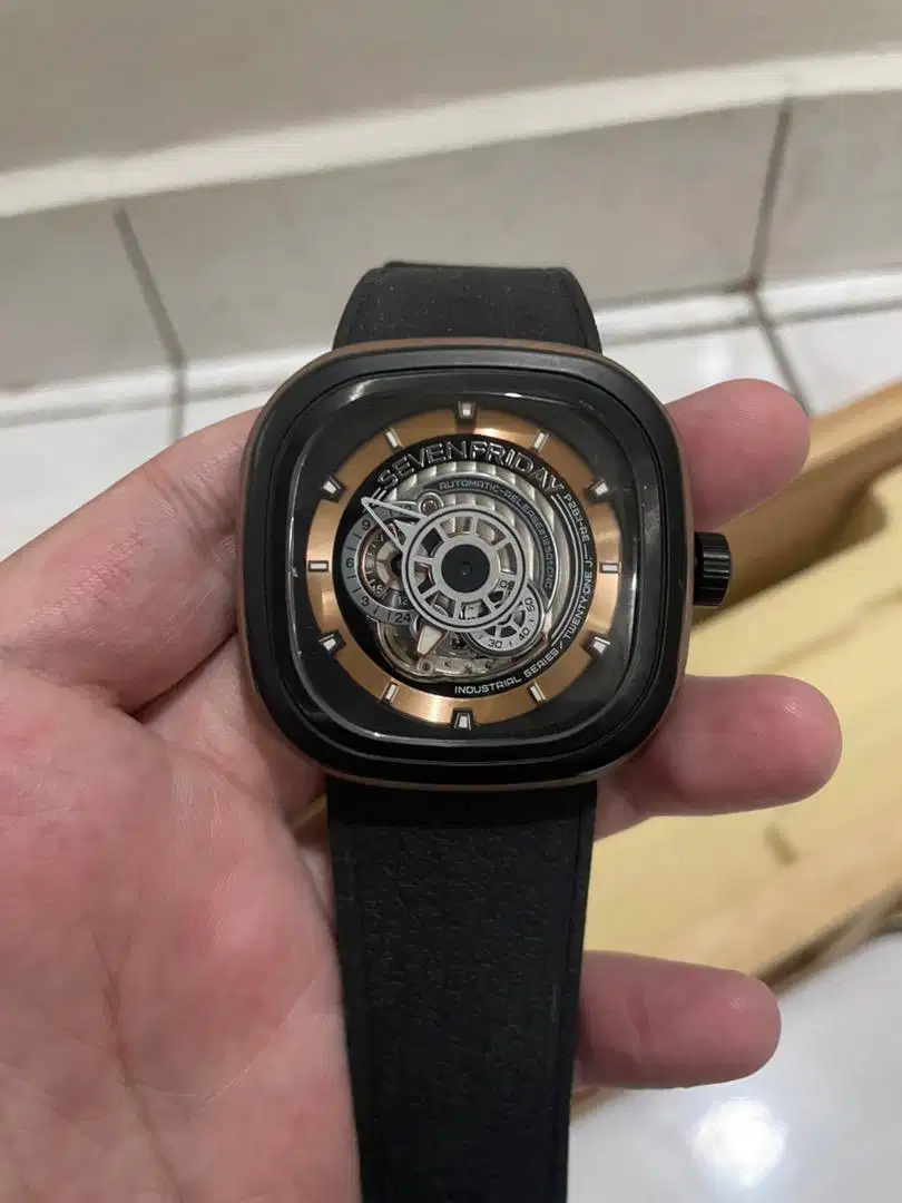 Jual jam tangan sevenfriday