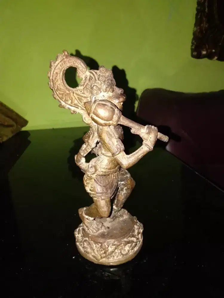 Di jual patung antik