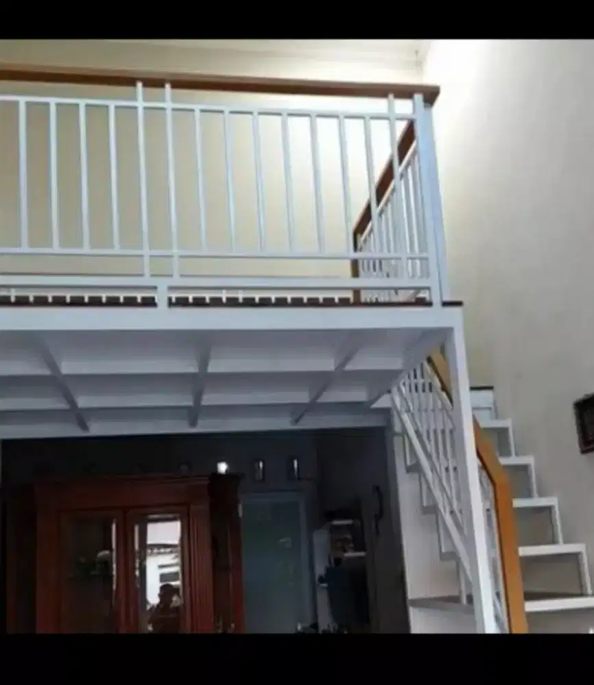Mezzanine lantai lavis vinyl