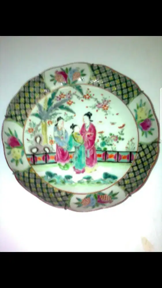 Piring Jepang Polychrome kuno (Jual Cepat!)