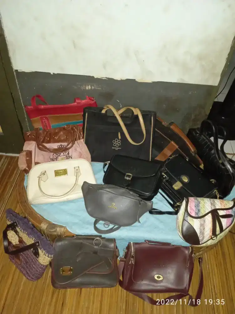 Tas wanita baru dan bekas 13 biji