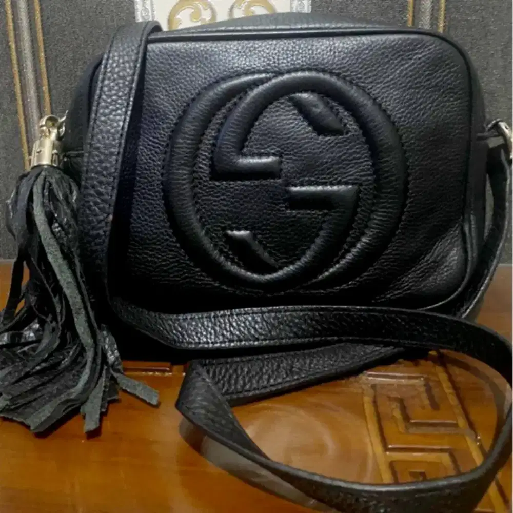 GUCCI SLING BAG CAMERA MADE IN ITALY GENUINE LEATHER