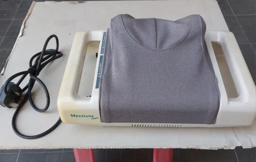 Mesin Pijat Medisana Shiatsu VA-2002 madein germany neck massage alat