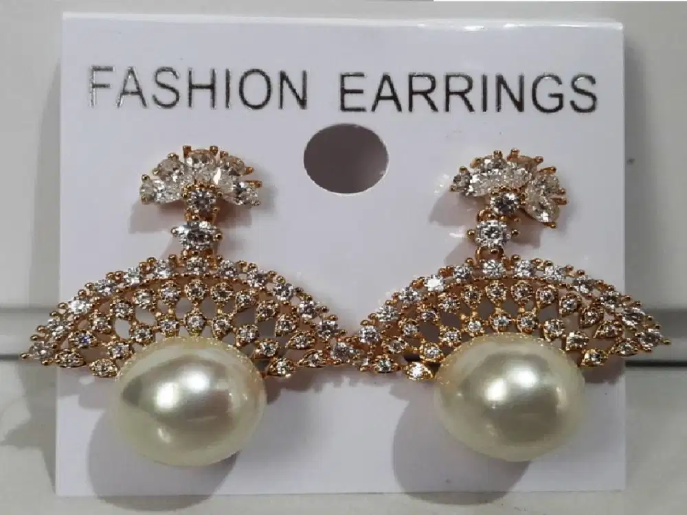 Earrings Fashionable, Model Terbaru, Elegan dan Modis