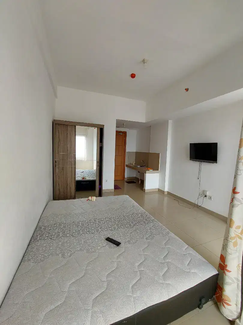 Disewakan Studio Semi Furnish Apartement The Nest