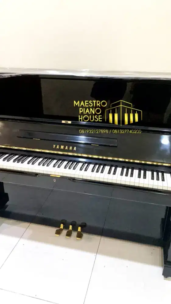 Piano Yamaha U1A