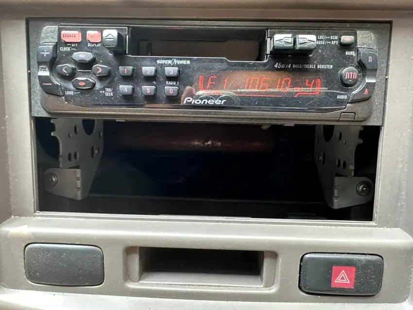 Head Unit Pioneer Kaset