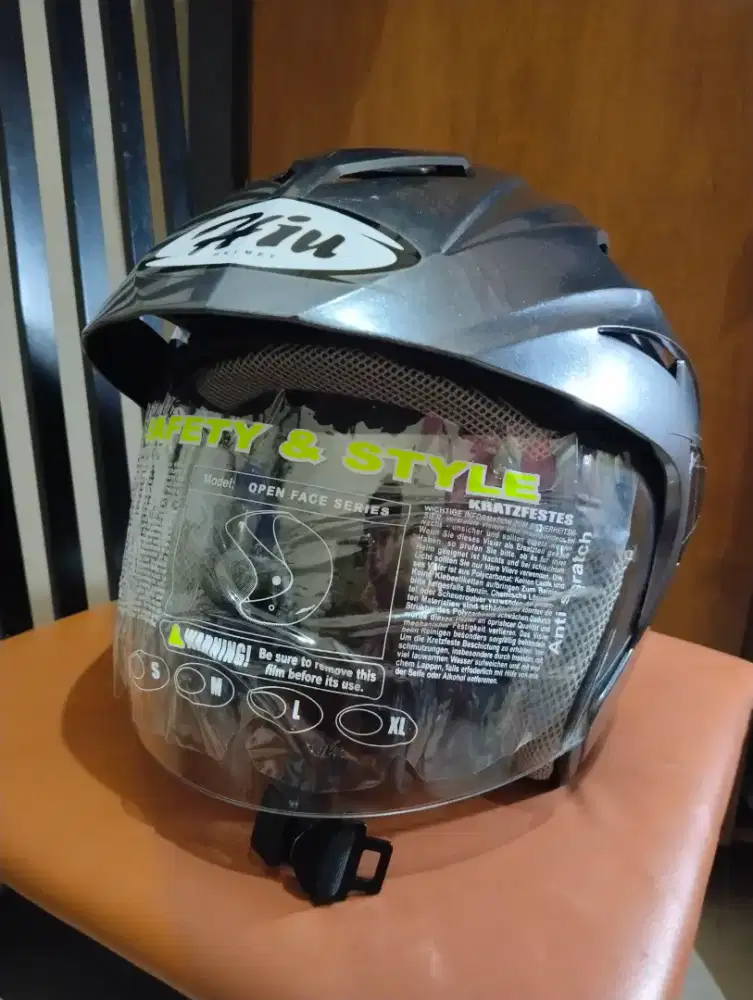 Jual helem hiu abu abu