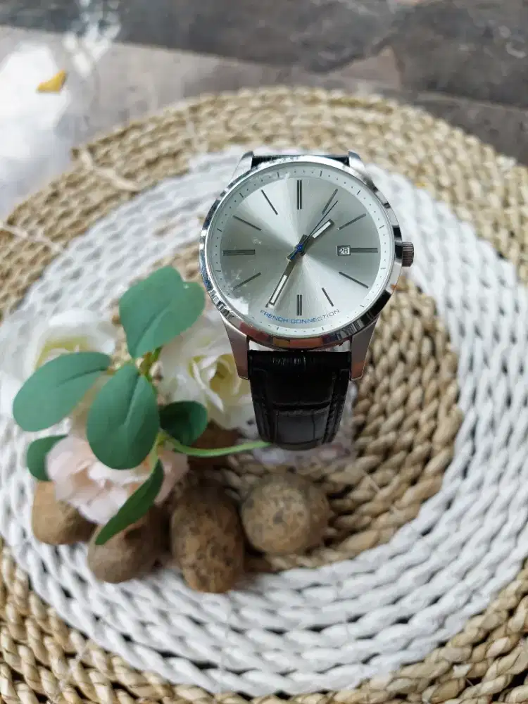 Jam tangan French conection tali hitam
